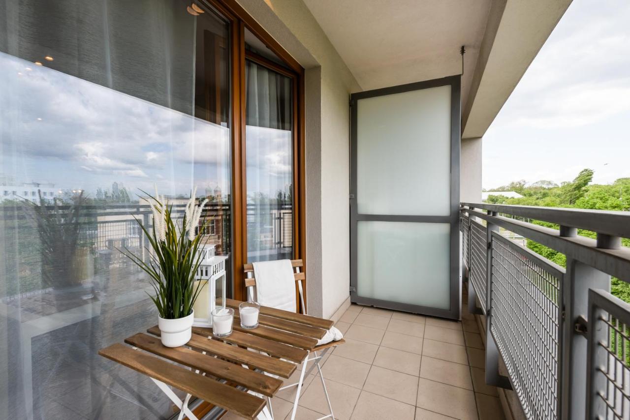 Wola Prime 2-Bedroom Apartment Варшава Экстерьер фото