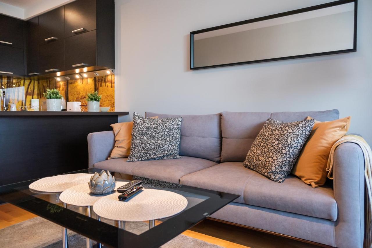 Wola Prime 2-Bedroom Apartment Варшава Экстерьер фото
