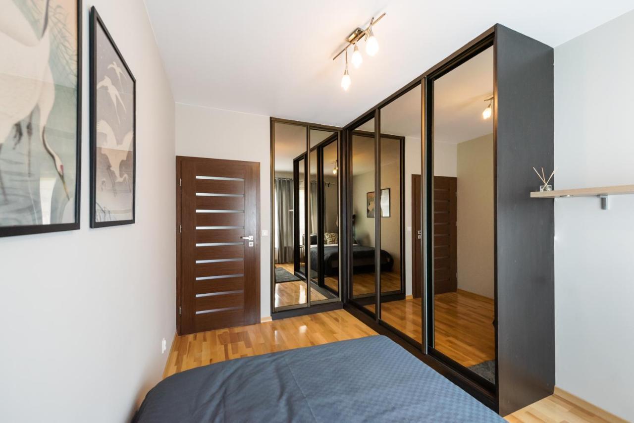 Wola Prime 2-Bedroom Apartment Варшава Экстерьер фото