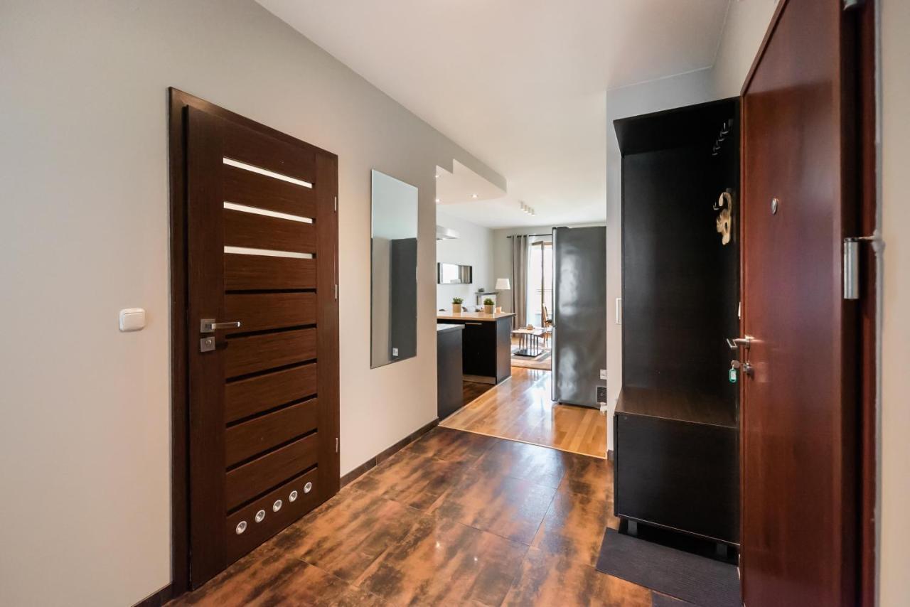 Wola Prime 2-Bedroom Apartment Варшава Экстерьер фото